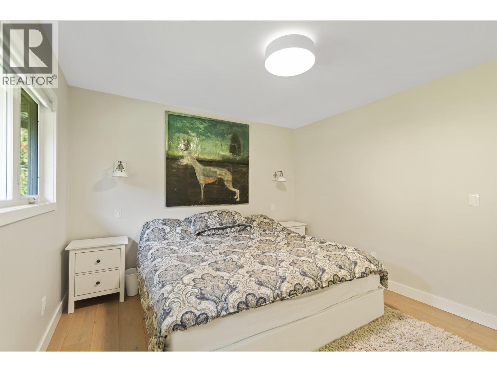 648 GIBSONS WAY, Gibsons