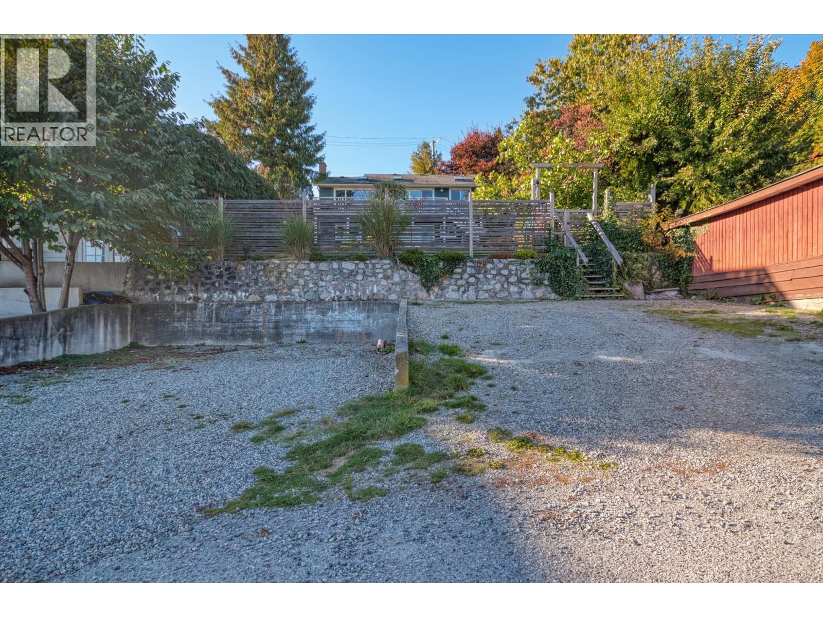 648 GIBSONS WAY, Gibsons