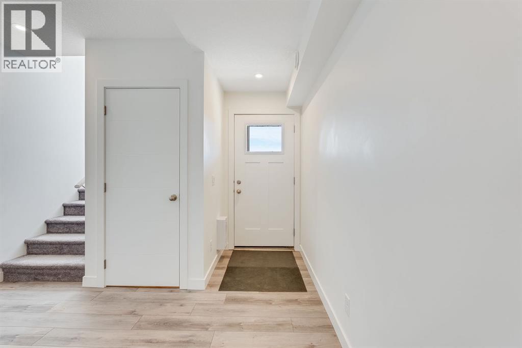 Single Family House for Sale in  Spring Creek Common SW Springbank Hill Calgary 