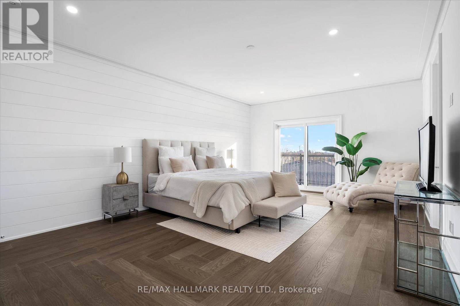 #1B 27 ANTONIO COURT - 26
