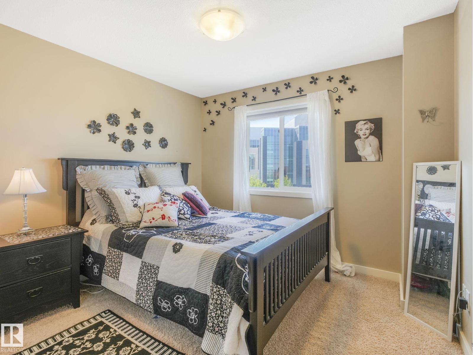 #3 11811 106 ST NW NW, Edmonton