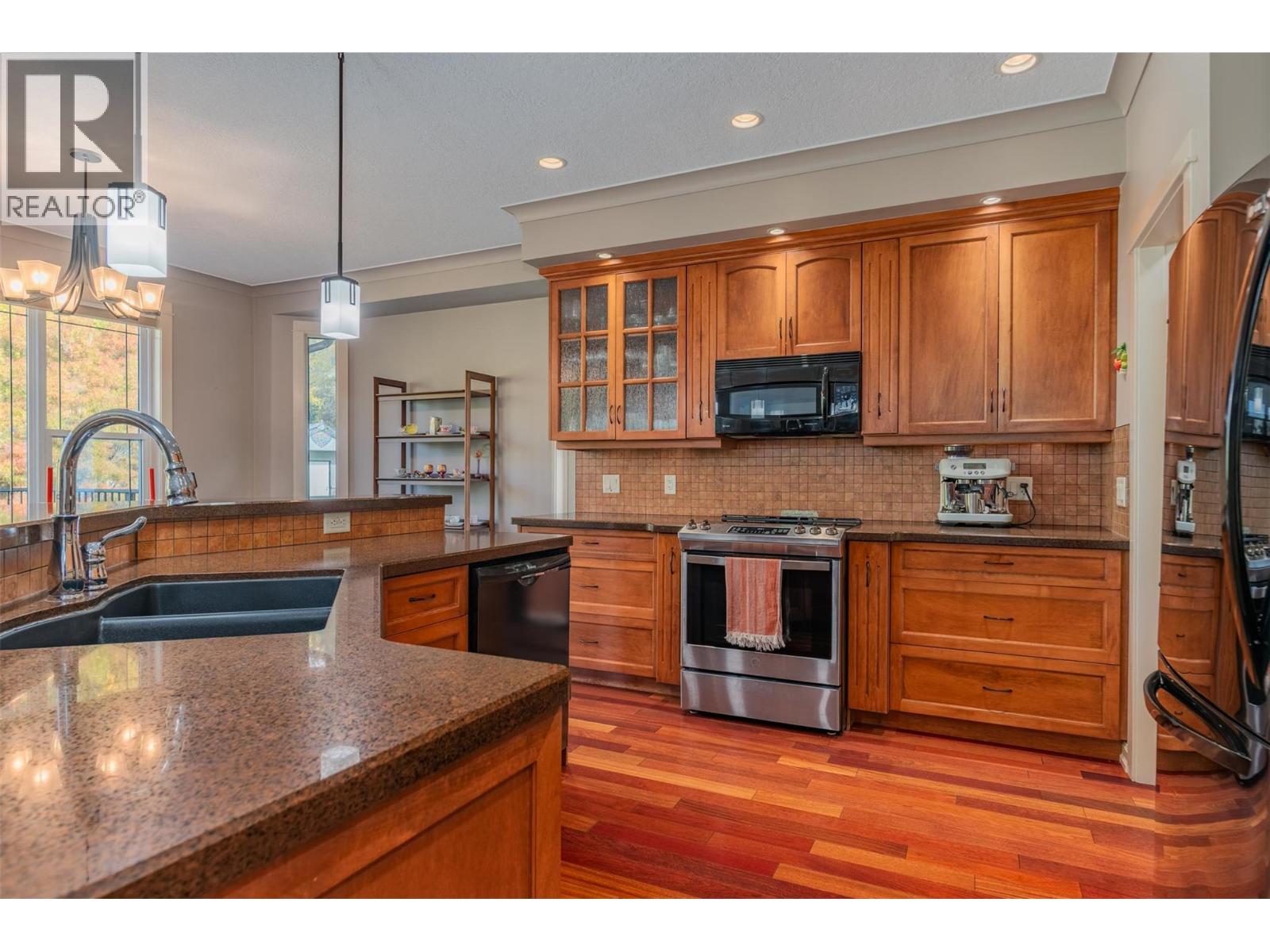 7912 Birchwood Drive, Trail