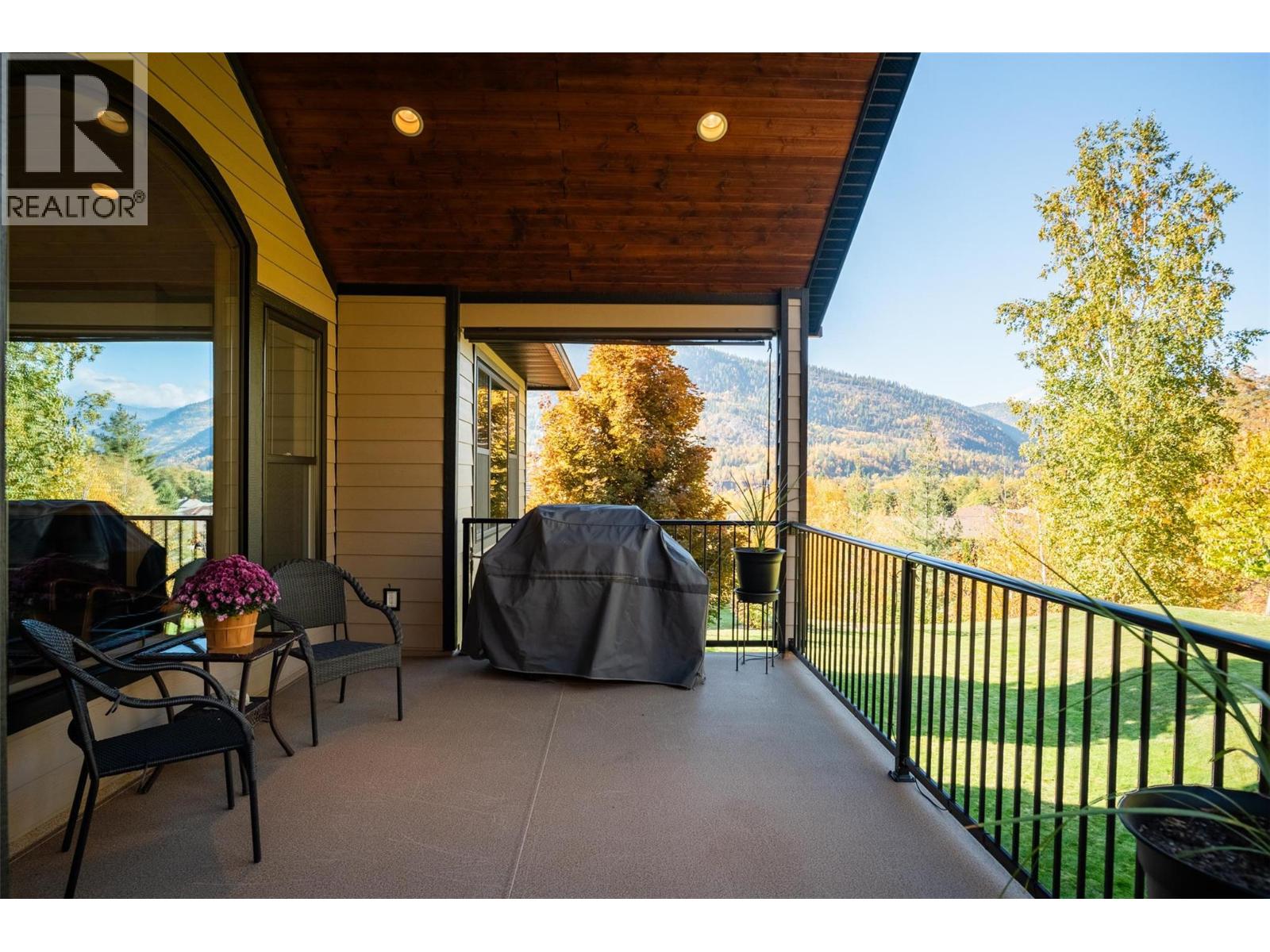 7912 Birchwood Drive, Trail