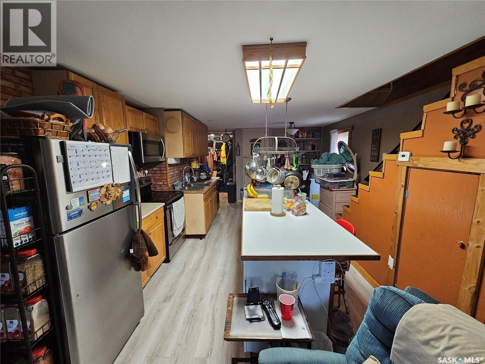 107 Carlyle STREET — photo 22