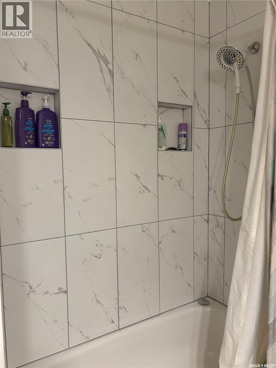 Single Family House Bungalow for Sale in  Sibbald CRESCENT Prince Albert 