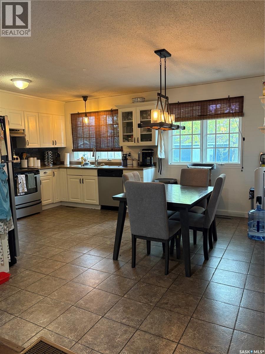 Single Family House Bungalow for Sale in  Sibbald CRESCENT Prince Albert 