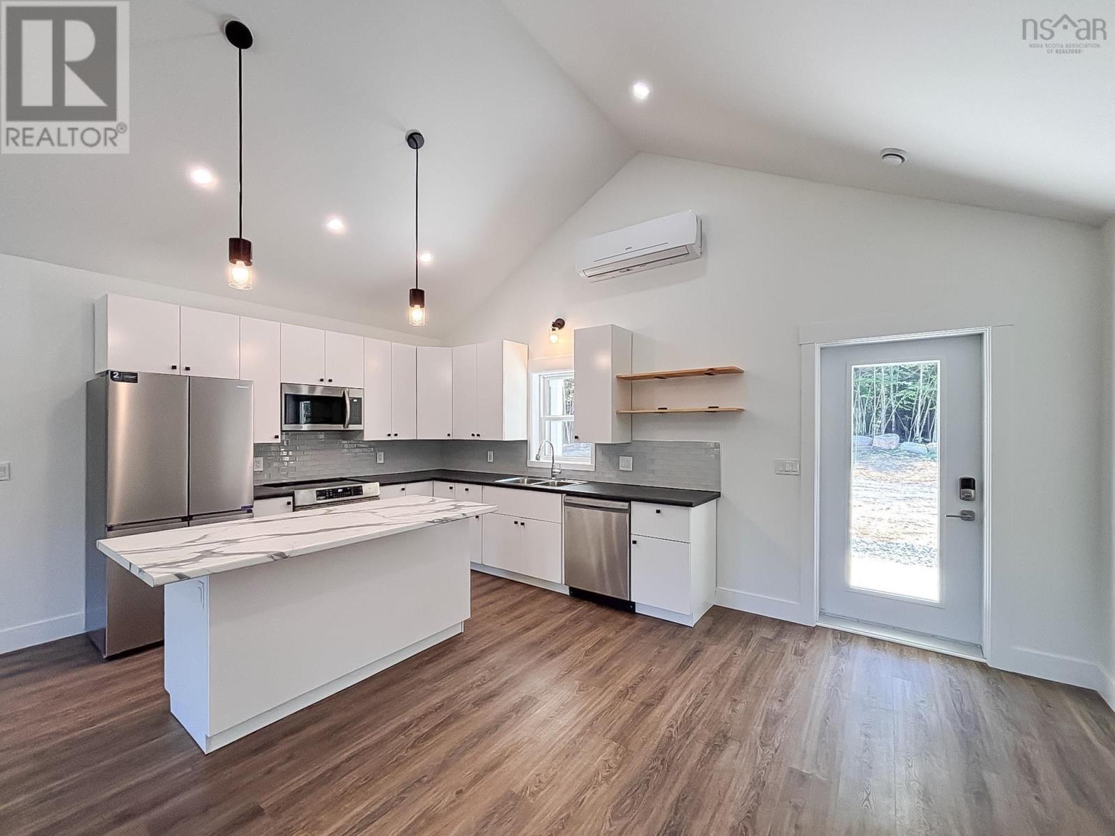 Property 5 of 31 of 37 Raspberry Court