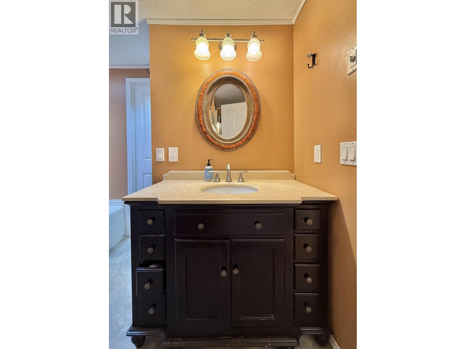 3 997 CHILCOTIN 20 HIGHWAY, Williams Lake