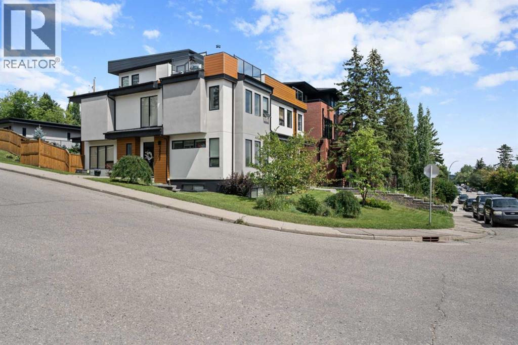 Single Family House for Sale in   Street SW South Calgary Calgary 