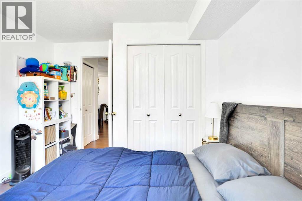 Single Family House for Sale in   Somervale Court SW Somerset Calgary 