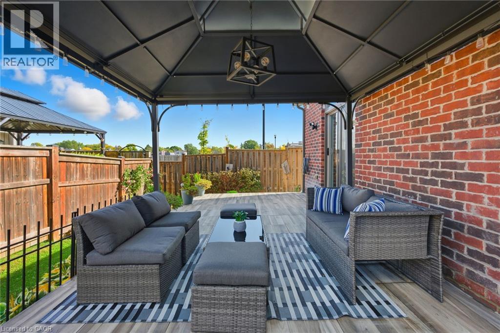 4 ELLIS Avenue - 32