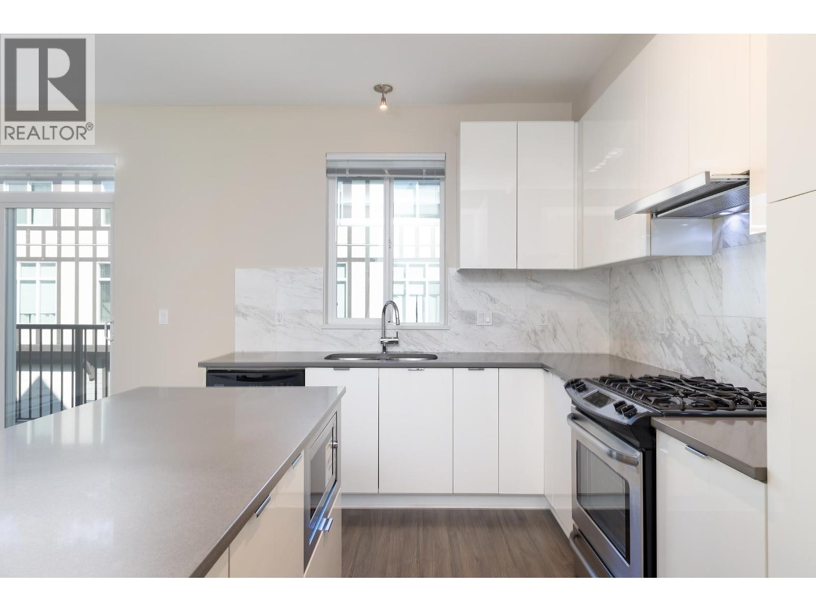 #37-9728 ALEXANDRA Road, Richmond