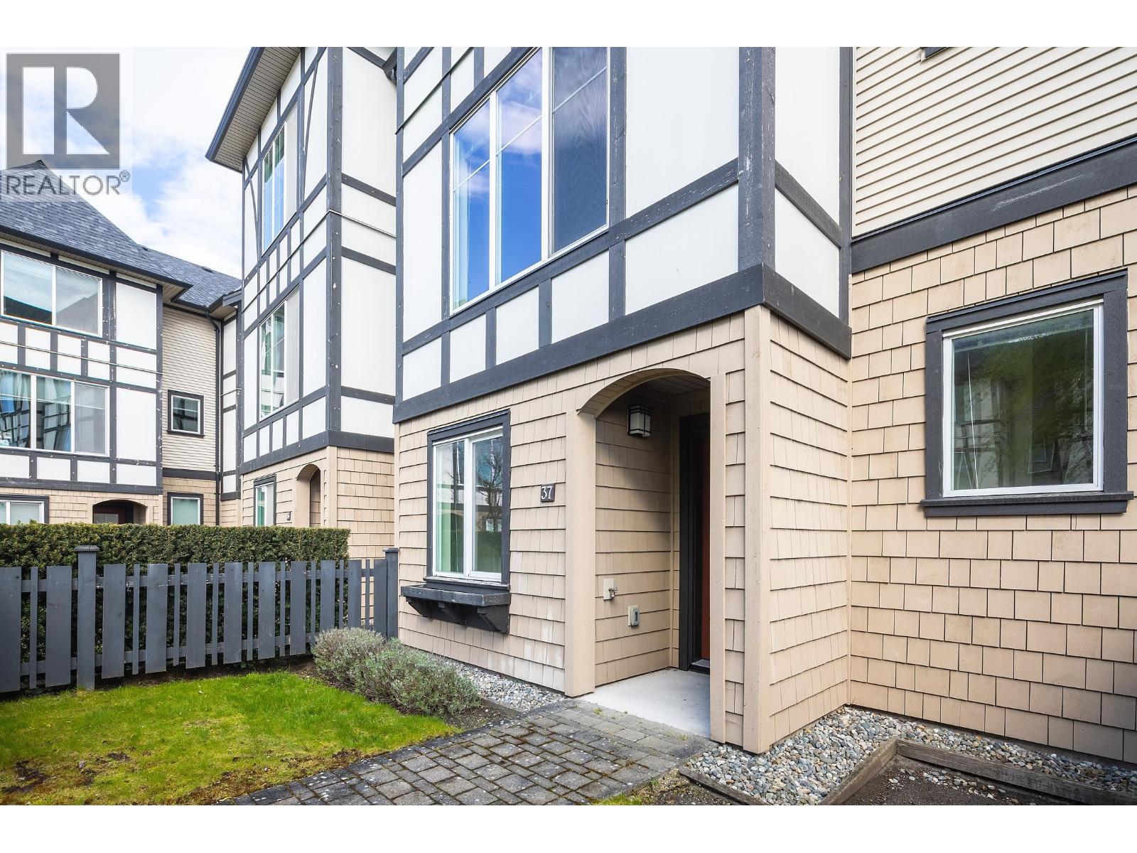 #37-9728 ALEXANDRA Road, Richmond