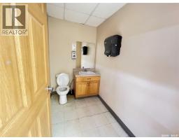 101 Sidney Street, Maple Creek, SK S0N1N0 Photo 10