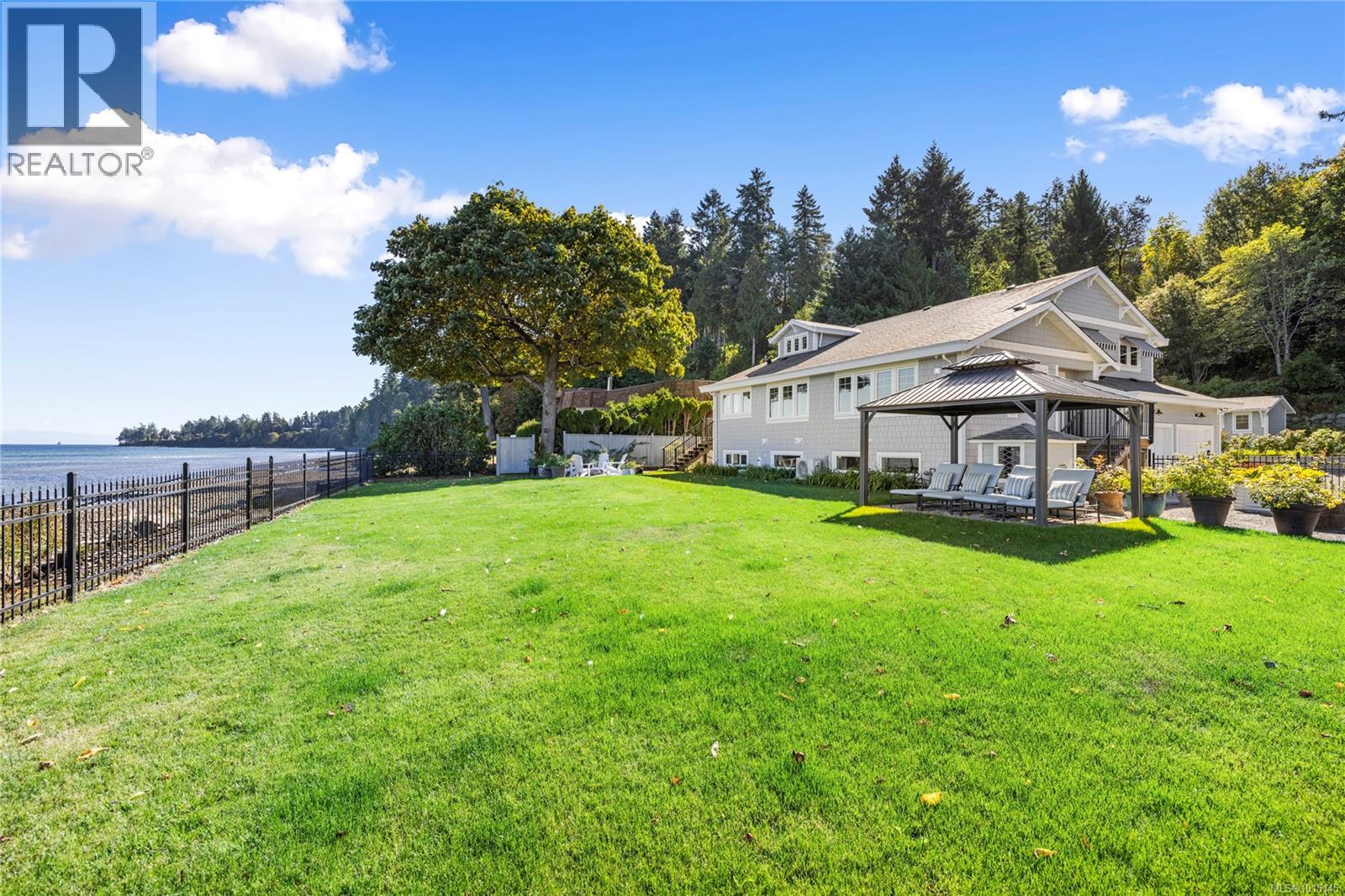 7694 Lantzville Rd, Lantzville