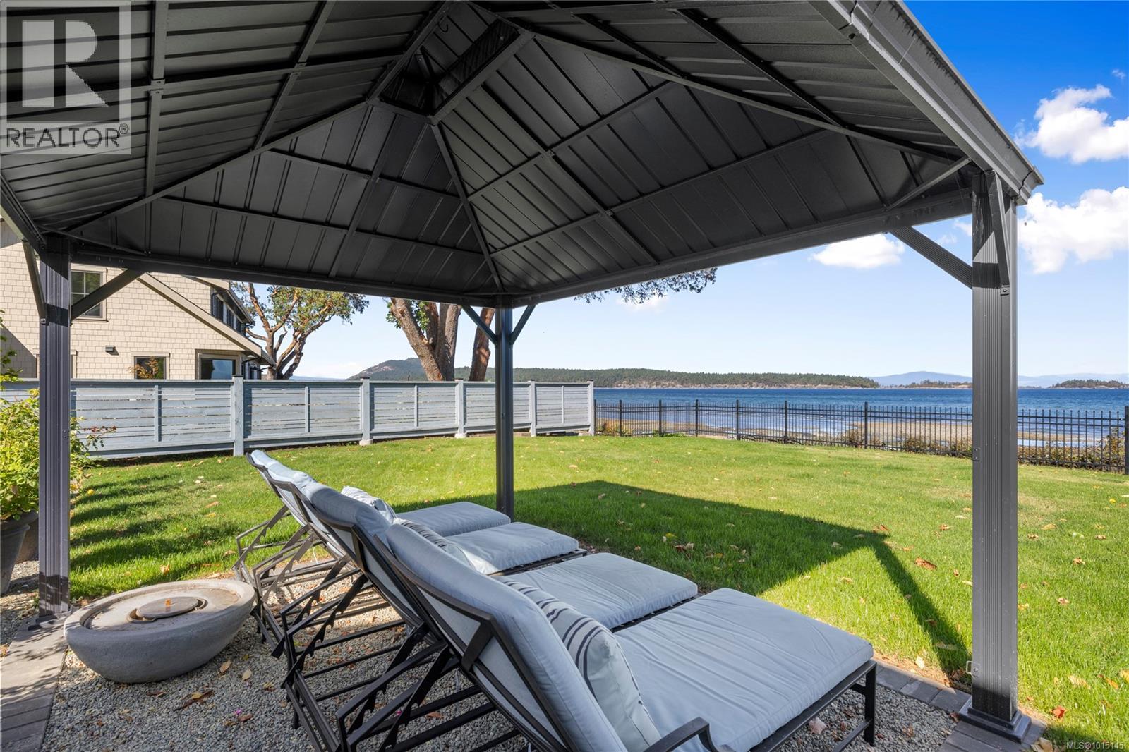 7694 Lantzville Rd, Lantzville