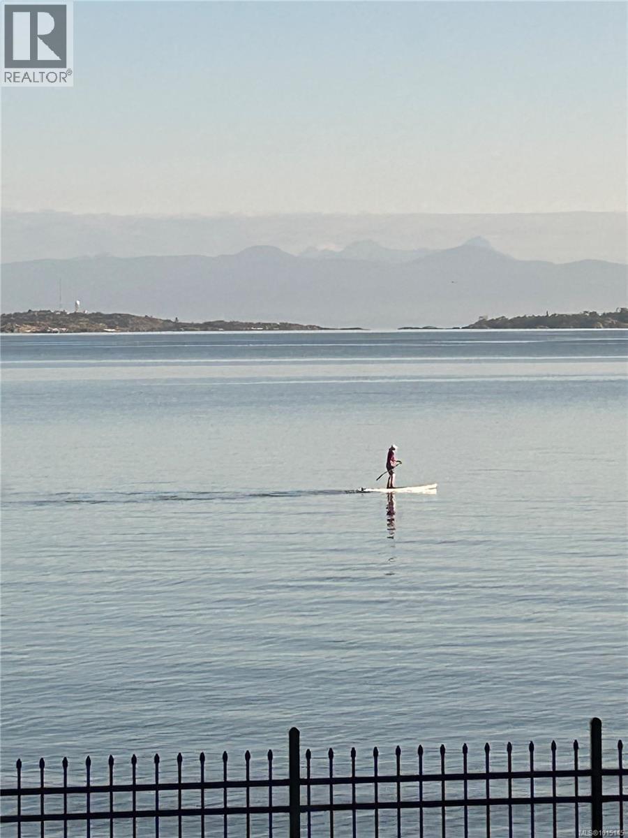 7694 Lantzville Rd, Lantzville