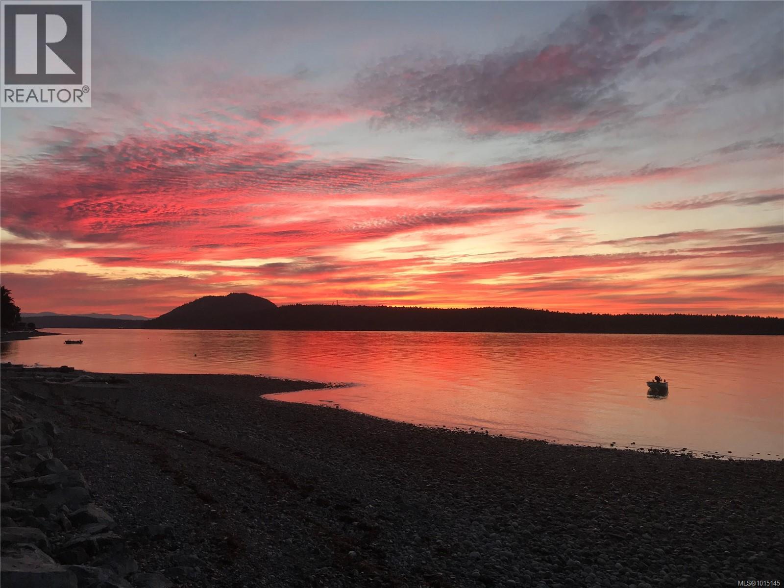 7694 Lantzville Rd, Lantzville