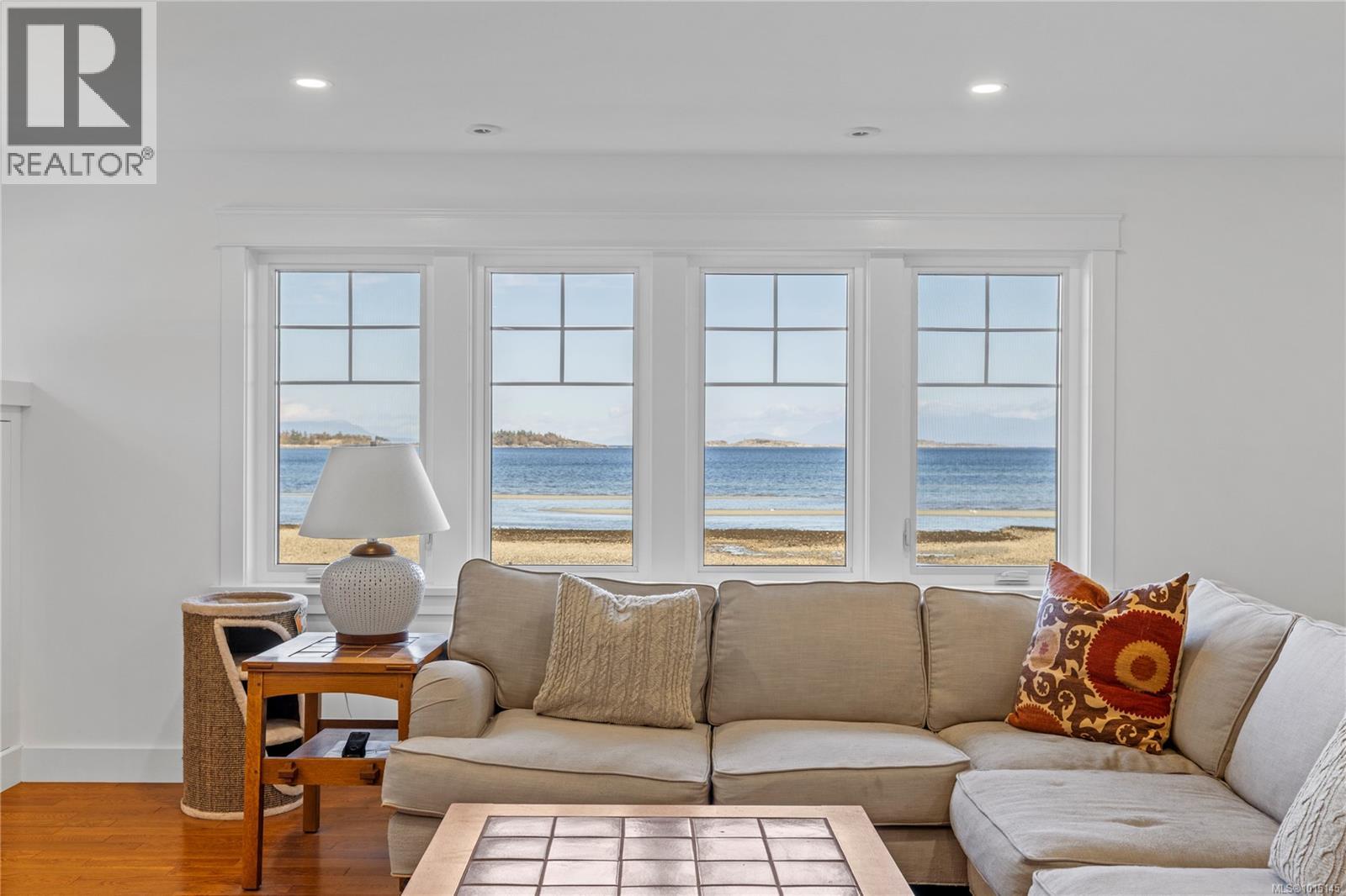 7694 Lantzville Rd, Lantzville