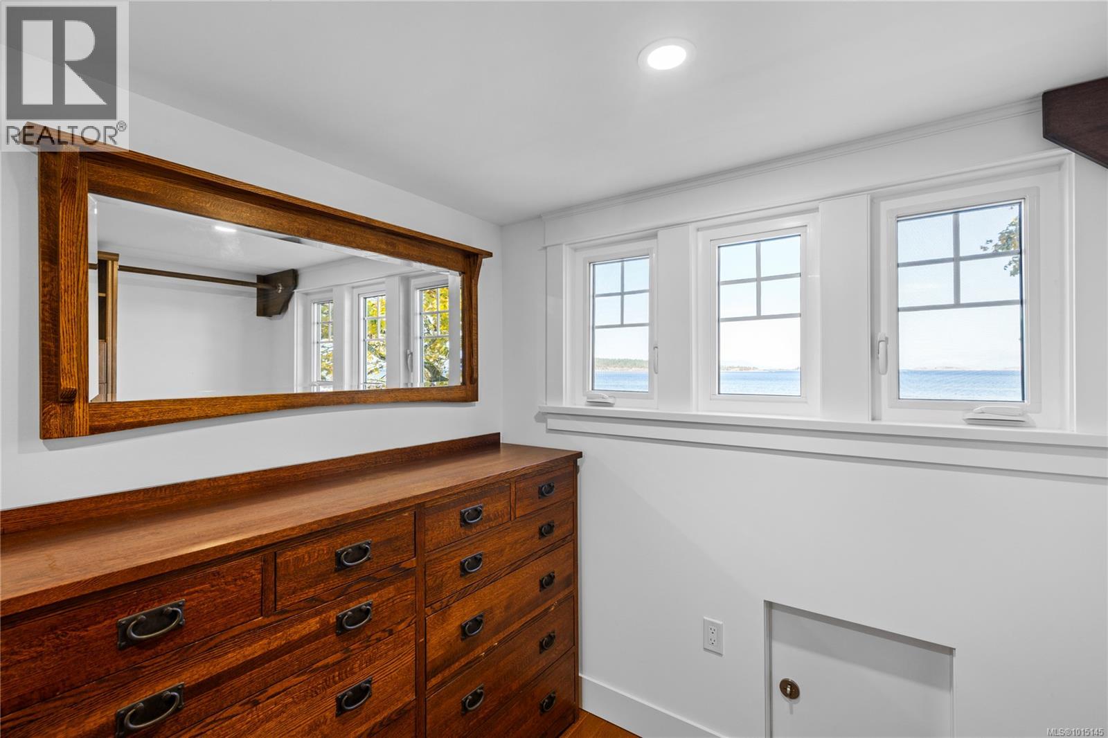 7694 Lantzville Rd, Lantzville