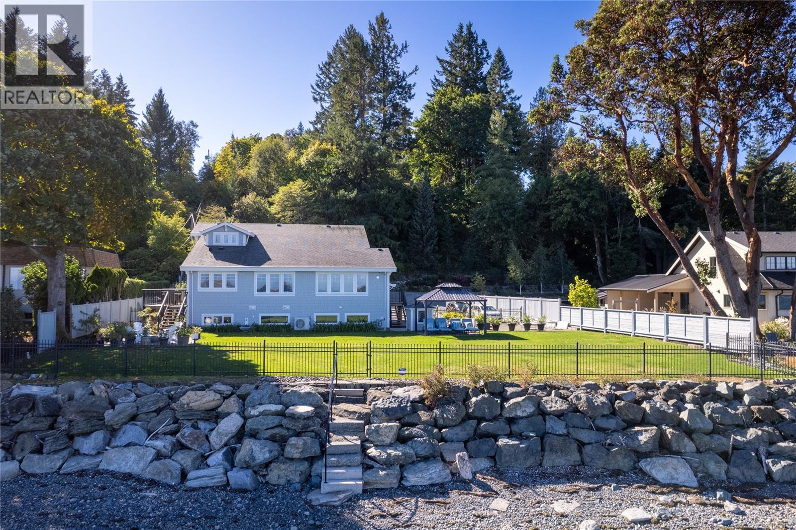 7694 Lantzville Rd, Lantzville