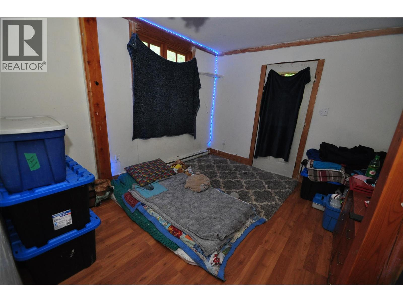 105 Washington Street N, Kaslo