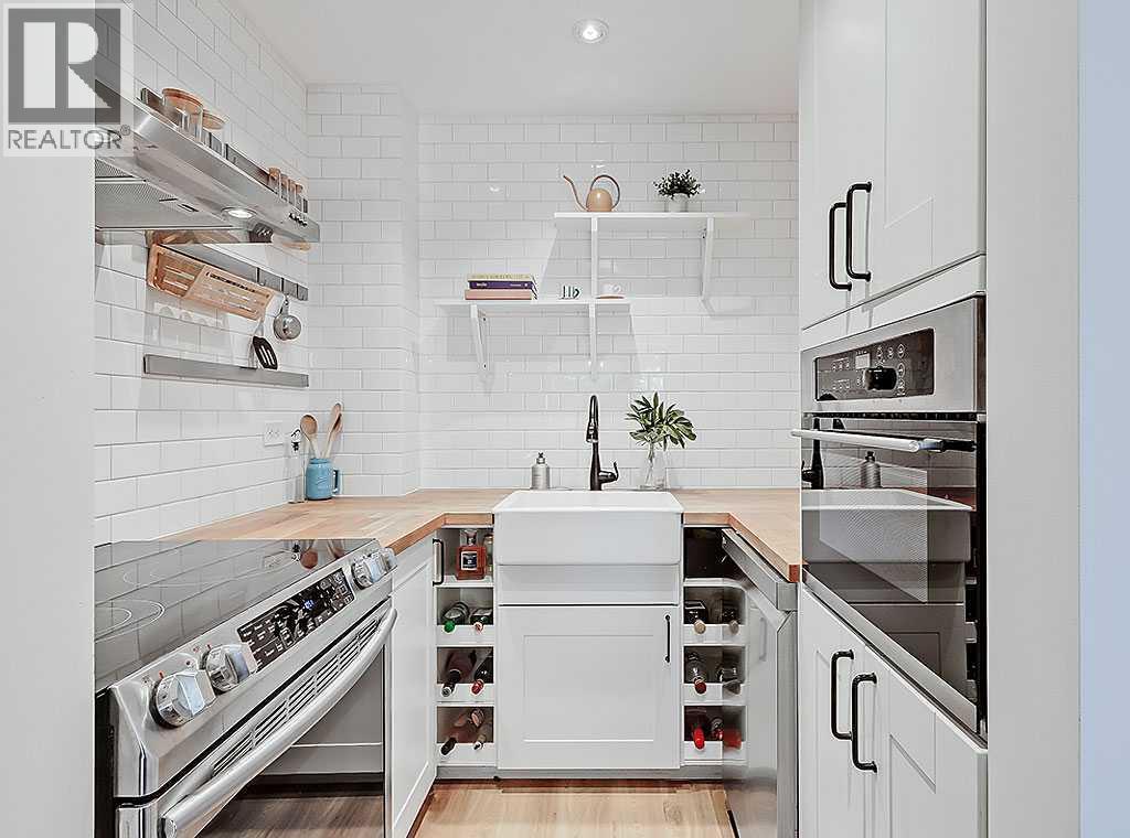 Single Family House for Sale in   Cedar Crescent SW Spruce Cliff Calgary 