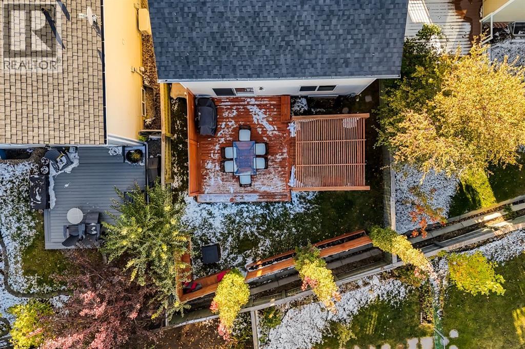 Single Family House for Sale in  Royal Elm Drive NW Royal Oak Calgary 