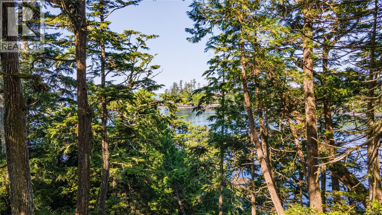 392 Reef Point Rd, Ucluelet