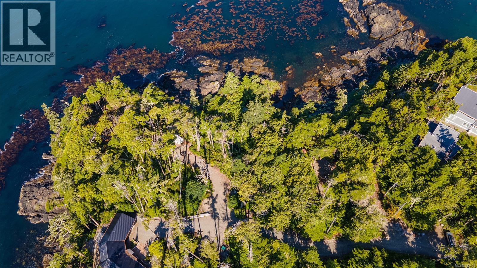 392 Reef Point Rd, Ucluelet