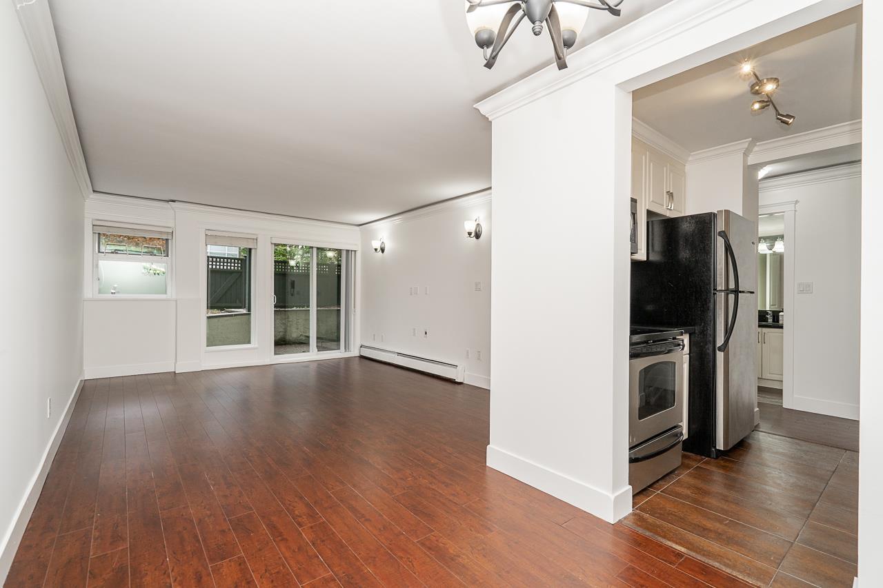 8 1850 E SOUTHMERE CRESCENT, Surrey