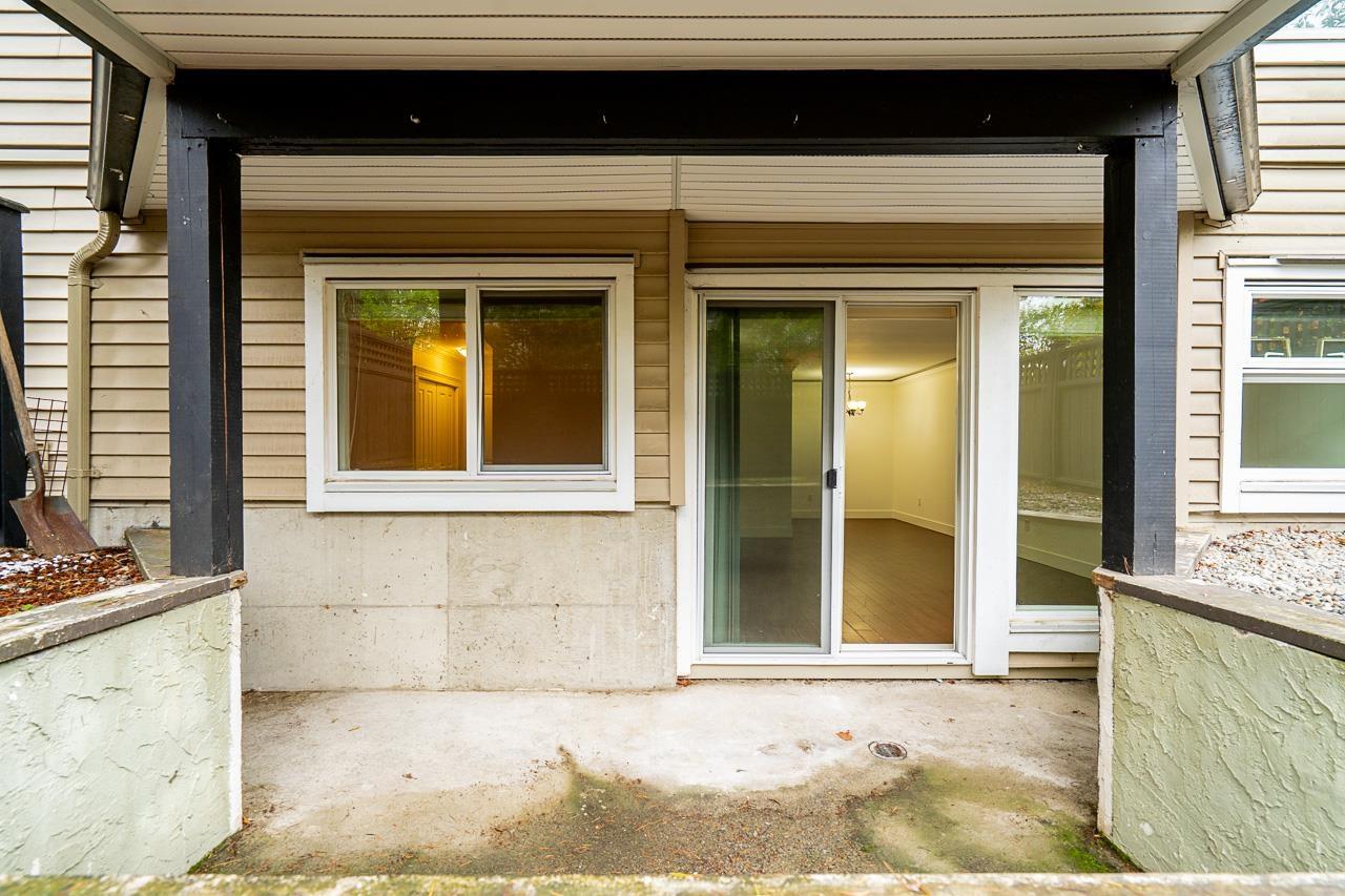 8 1850 E SOUTHMERE CRESCENT, Surrey