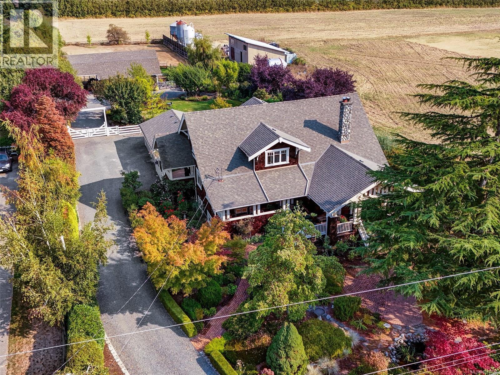 1974 Hovey Rd, Central Saanich