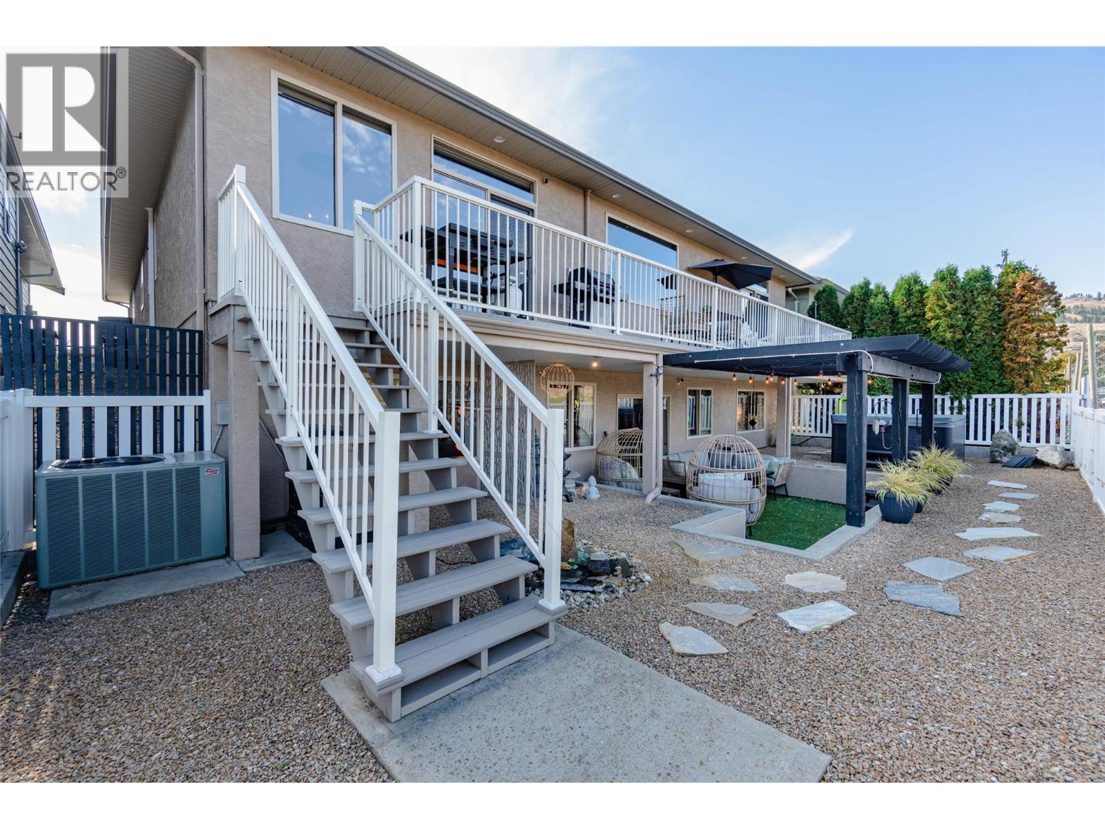 6963 CHARDONNAY Place, Oliver