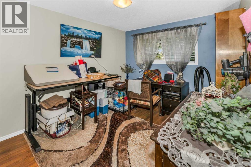 Single Family House Bi-level for Sale in  Marbrooke Circle NE Marlborough Calgary 