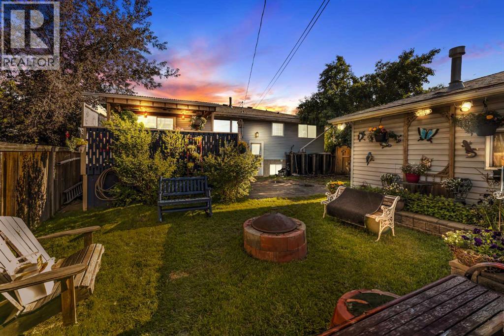 Single Family House Bi-level for Sale in  Marbrooke Circle NE Marlborough Calgary 