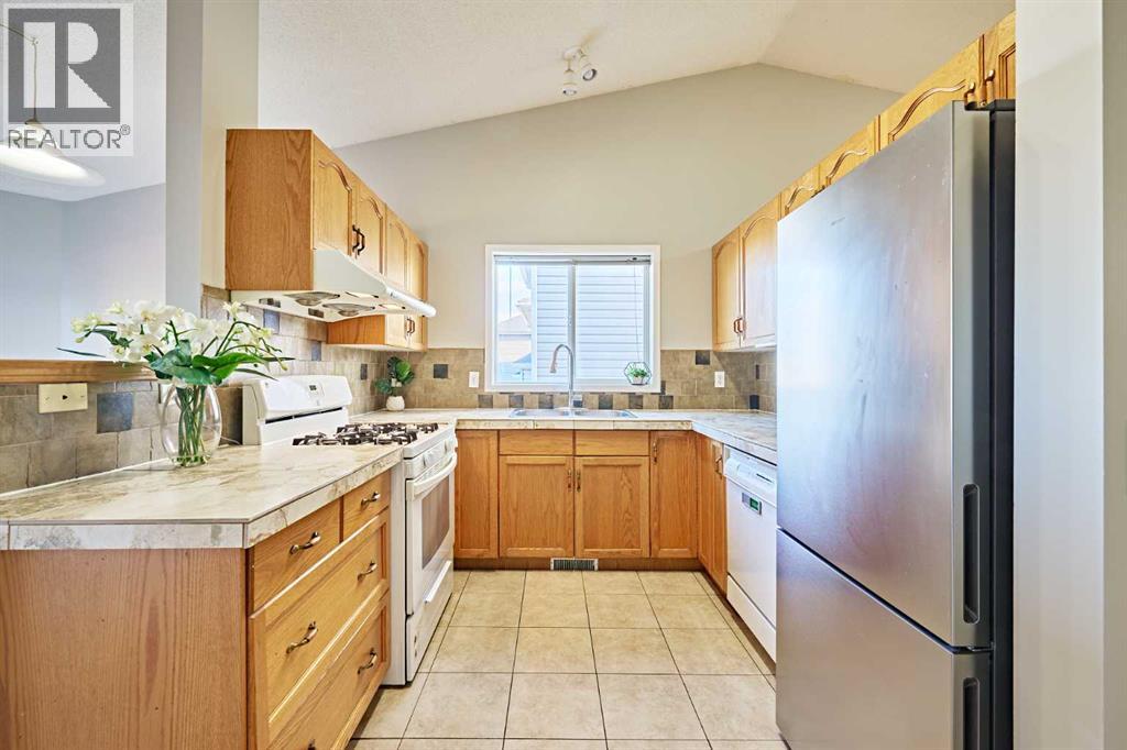Single Family House Bi-level for Sale in  Somervale Green SW Somerset Calgary 