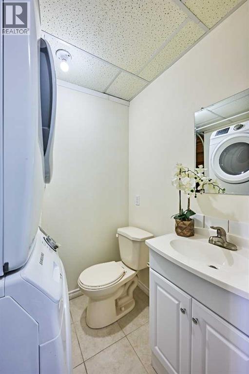Single Family House Bi-level for Sale in  Somervale Green SW Somerset Calgary 