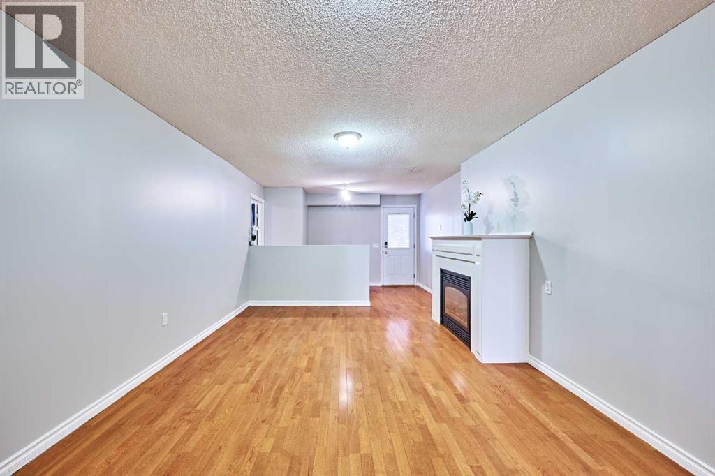 Single Family House Bi-level for Sale in  Somervale Green SW Somerset Calgary 