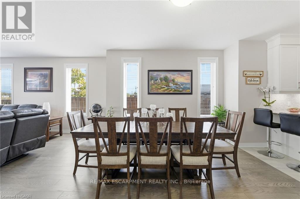 4 ELLIS AVENUE - 12