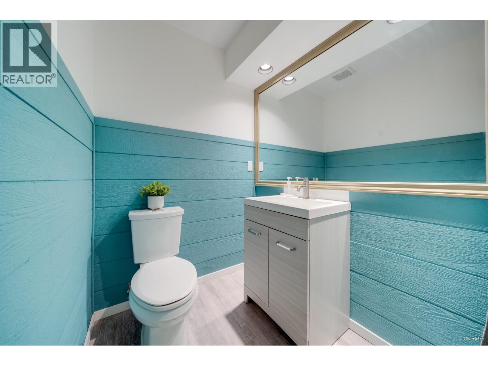 9666 ASHWOOD Drive, Richmond