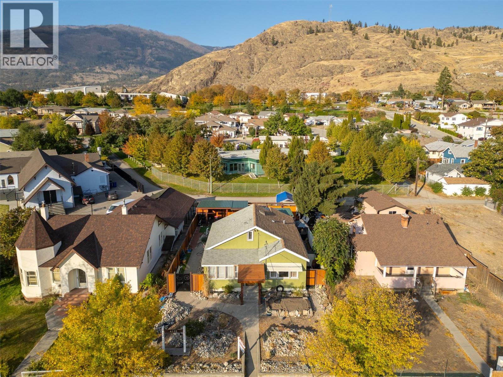6130 Kootenay Street, Oliver