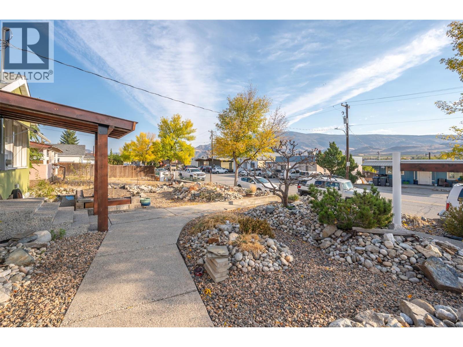 6130 Kootenay Street, Oliver