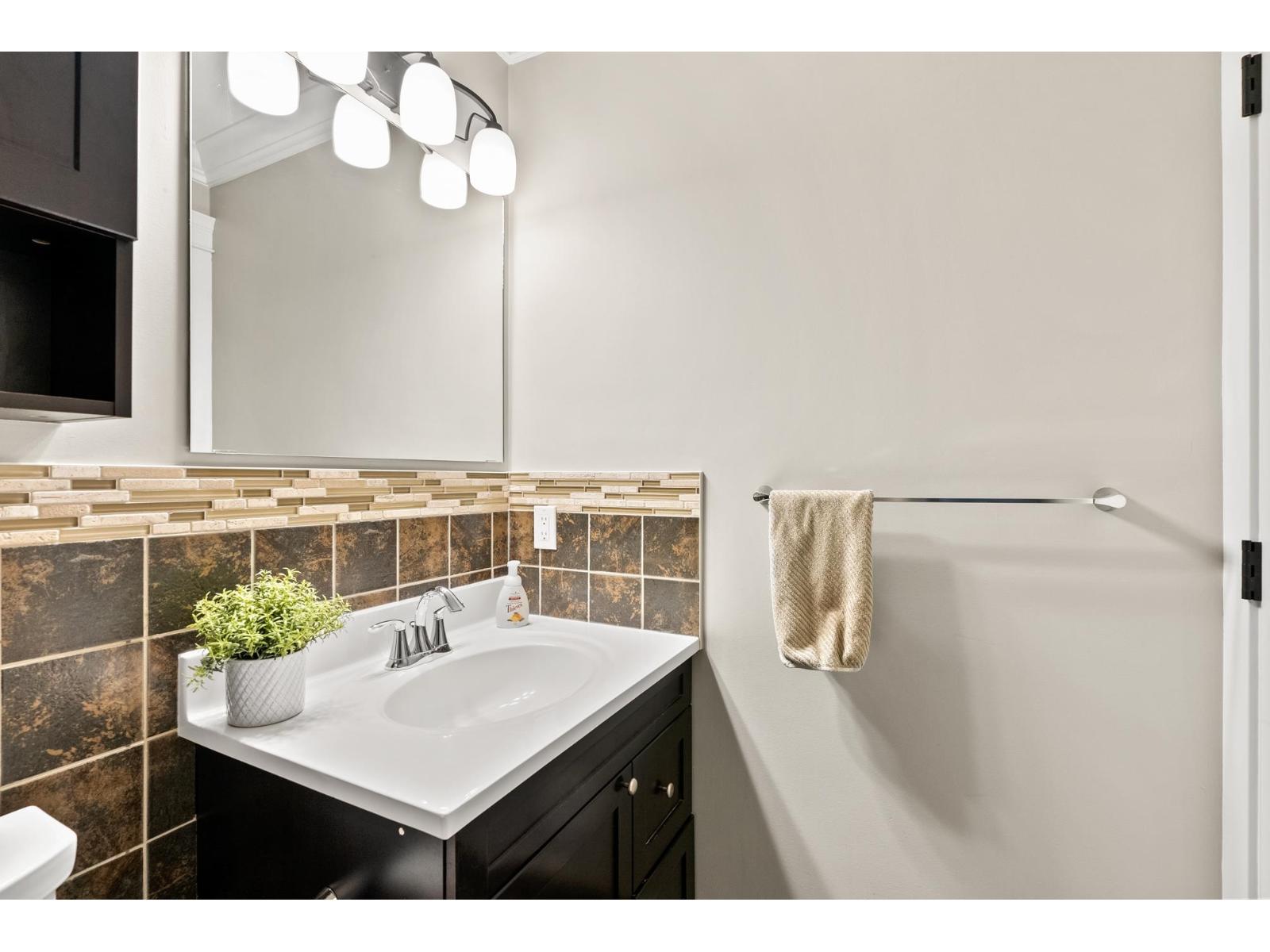 26433 28 AVENUE, Langley