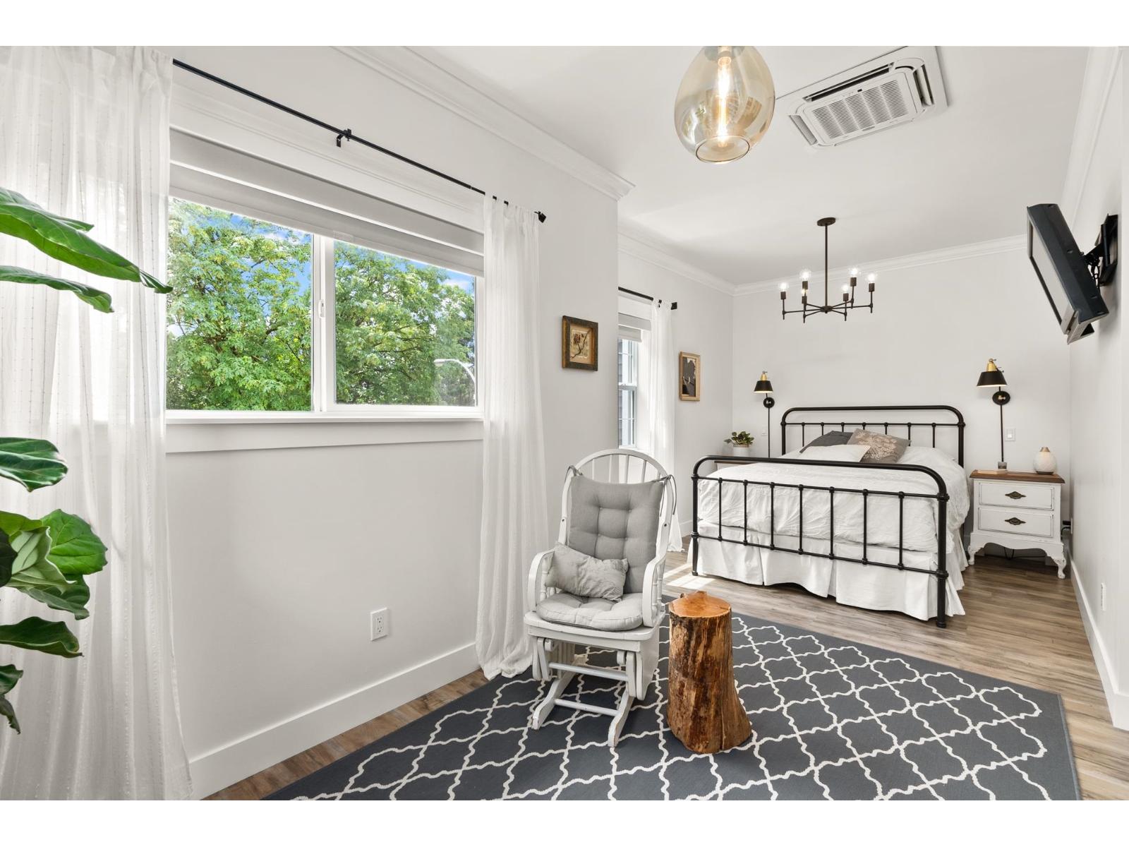 26433 28 AVENUE, Langley