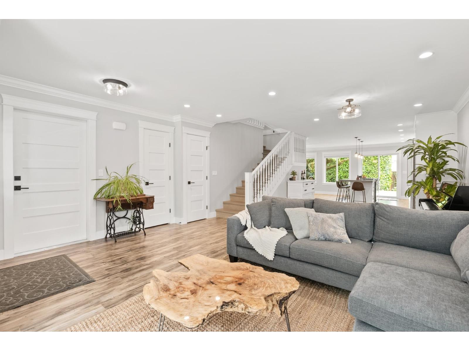 26433 28 AVENUE, Langley