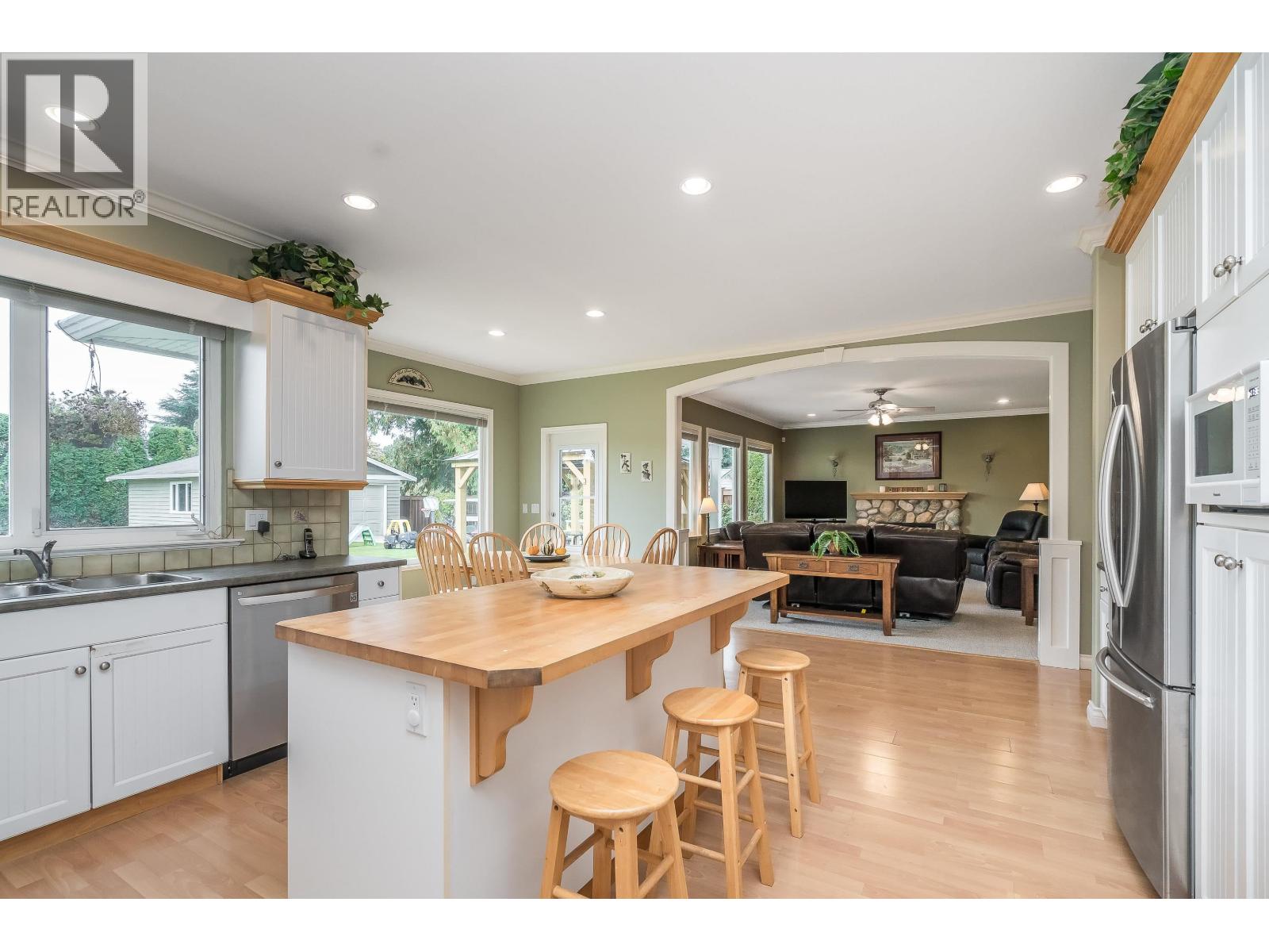 5434 GROVE Avenue, Ladner