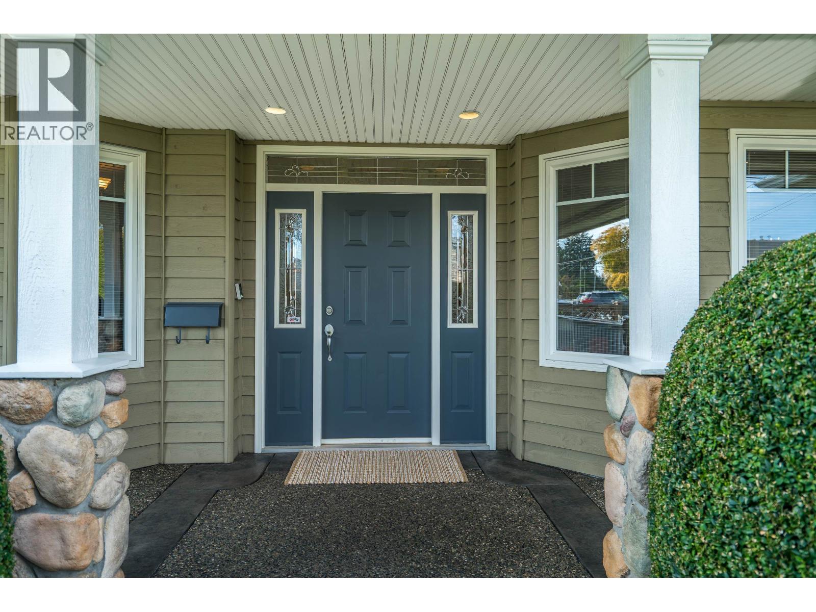 5434 GROVE Avenue, Ladner