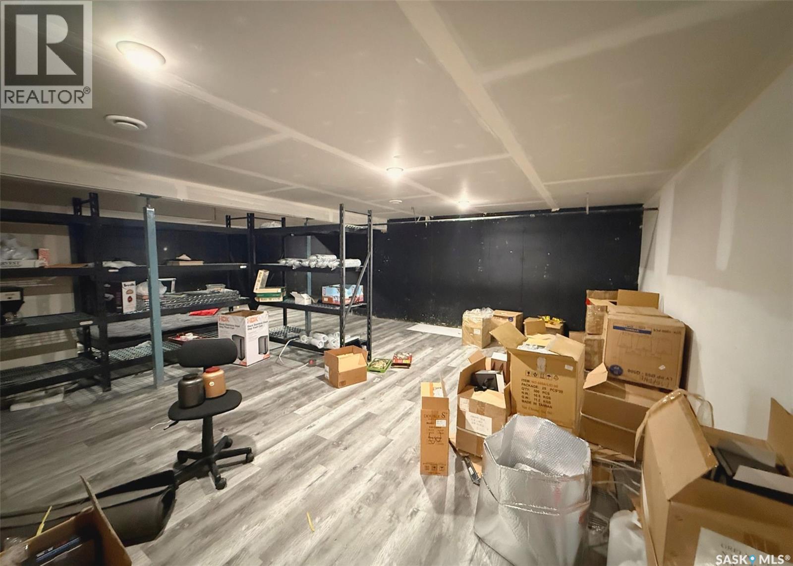 1 212 Central STREET — photo 12