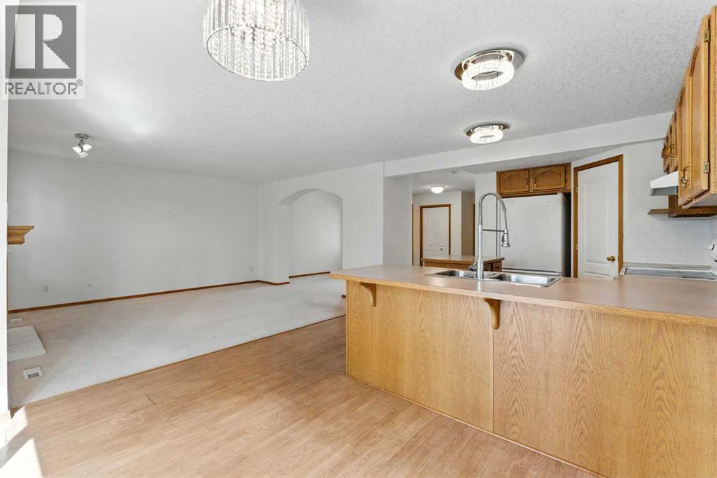 Single Family House for Sale in  Tuscarora Way NW Tuscany Calgary 